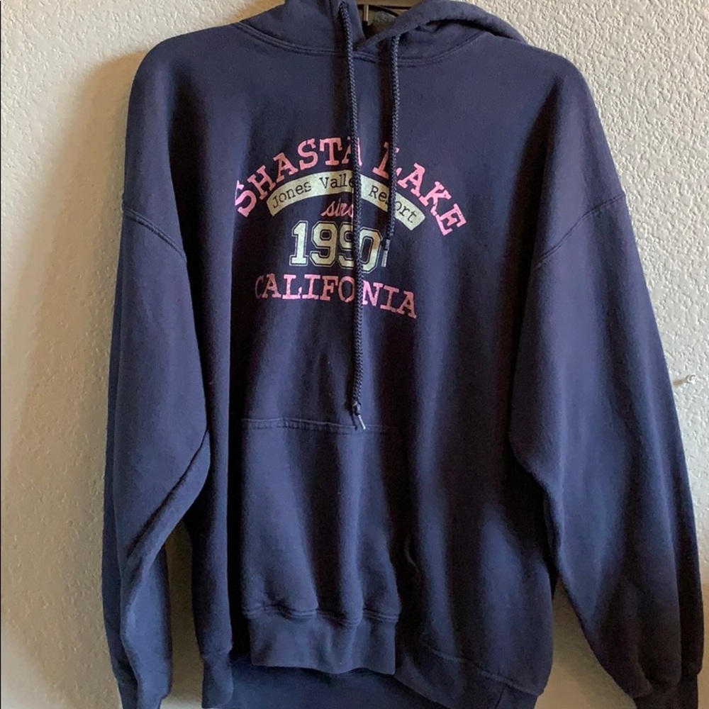 Blue tourist sweatshirt